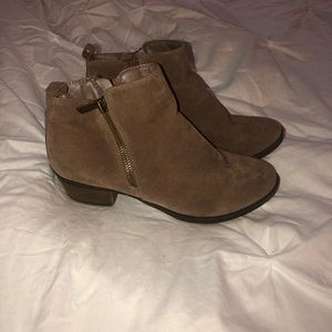 Windsor tan booties
